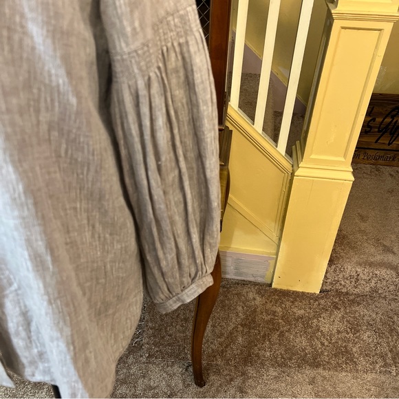 Lafayette 148 Lilo Button Down Linen Blouse in Mink Grey Melange.  Size M.  EUC. - Picture 9 of 16